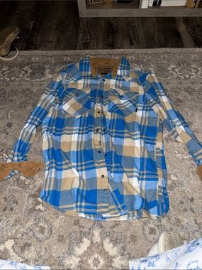 Casual Blue and Tan Plaid Button-Down Shirt